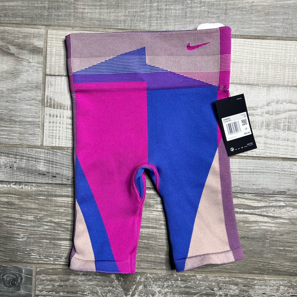 Nike Women's Icon Clash 8" Training Sculpt Shorts Pink CJ5091-601 Sz XS …